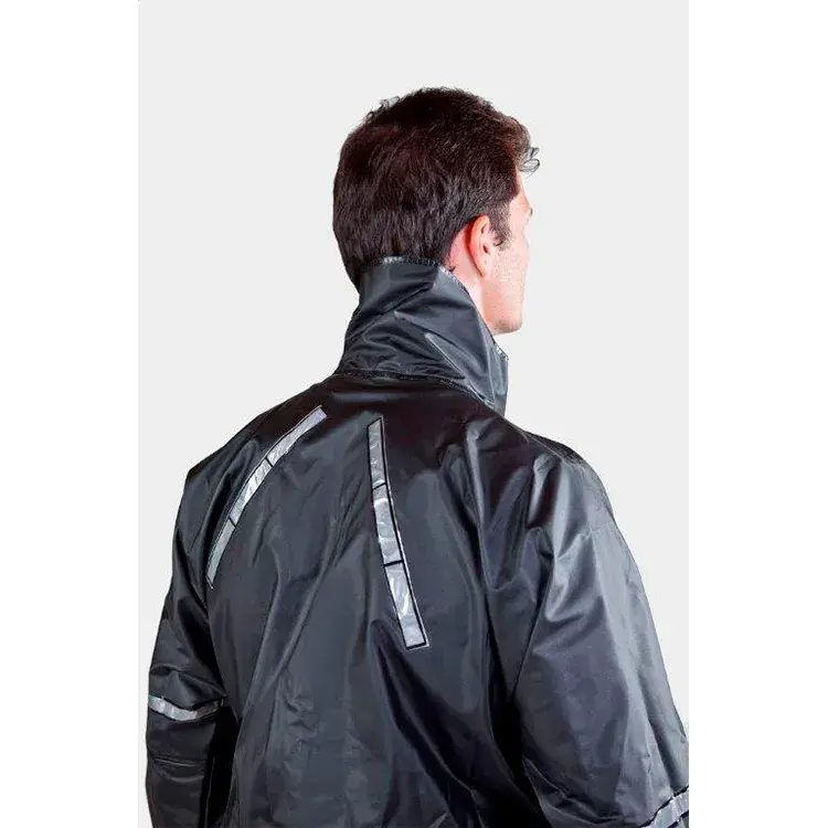 Conjunto Strada com jaqueta resistente